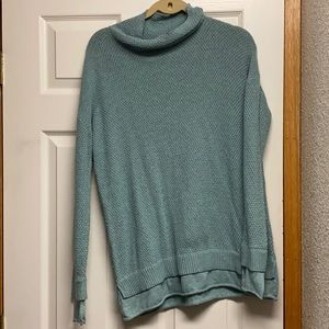 Long sleeve knit sweater